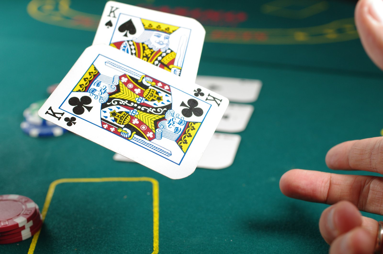 Business Model - Gifts for Card Players
